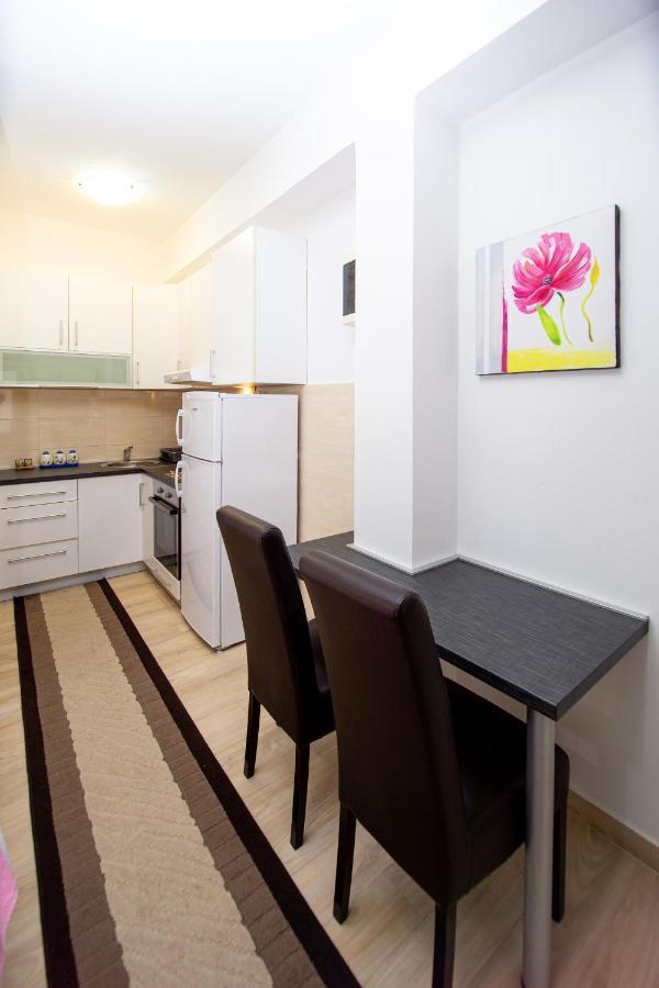Mejic Apartments Kotor Ngoại thất bức ảnh
